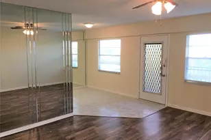 551 SW 135th Ave, Pembroke Pines, FL 33027 - Photo 9
