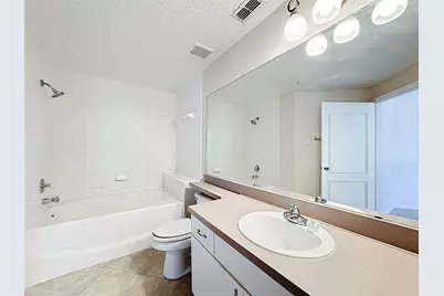 5560 Metrowest Boulevard #3-206, Orlando, FL 32811 - Photo 13