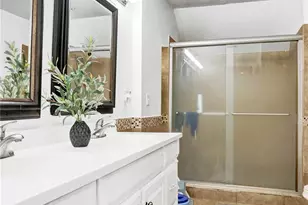 8226 NW 8th Pl, Fort Lauderdale, FL 33324 - Photo 13