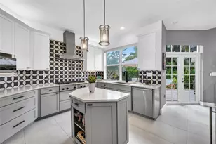 1722 NE 27th Dr, Wilton Manors, FL 33334 - Photo 25