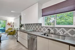 1050 NE 33rd St, Fort Lauderdale, FL 33334 - Photo 13