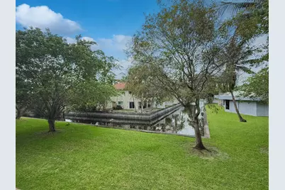 113 Royal Park Drive #2c, Oakland Park, FL 33309 - Photo 11