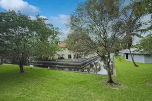 113 Royal Pk Dr, Oakland Park, FL 33309 - Photo 11