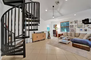 2977 St John Dr, Hollywood, FL 33024 - Photo 13