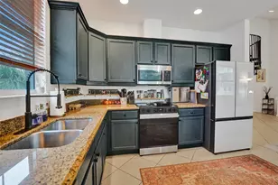 2977 St John Dr, Hollywood, FL 33024 - Photo 27