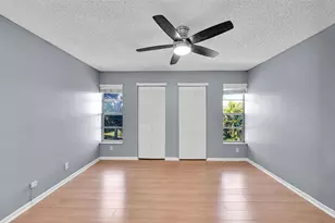 906 Twin Lakes Dr, Coral Springs, FL 33071 - Photo 11