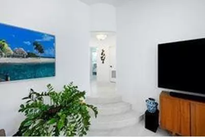 226 Corsair Avenue, Lauderdale by the Sea, FL 33308 - Photo 9