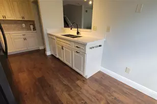 401 SW 158th Terrace, Pembroke Pines, FL 33027 - Photo 13