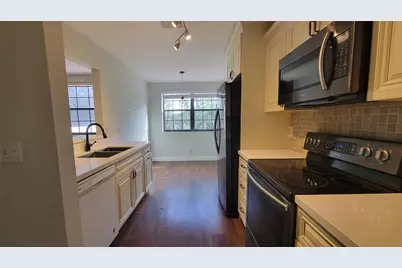 401 SW 158th Terrace #205, Hollywood, FL 33027 - Photo 7