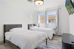 19340 NE 19th Ave, North Miami Beach, FL 33179 - Photo 35