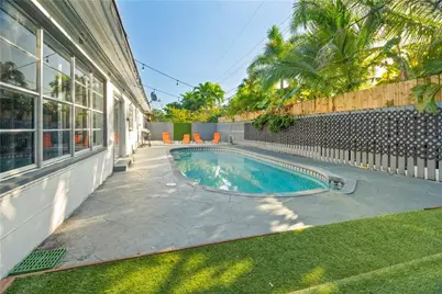 19340 NE 19 Avenue, Miami, FL 33179 - Photo 3