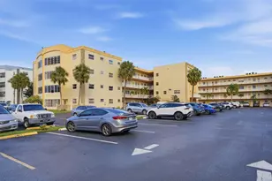 3990 NW 42nd Ave, Lauderdale Lakes, FL 33319 - Photo 21