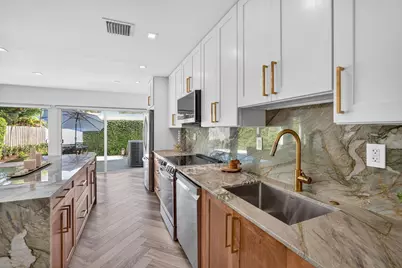 7 Coventry Way #7, Wilton Manors, FL 33305 - Photo 17