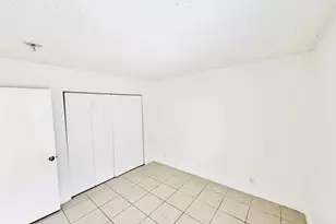 1136 NW 5th Ct, Fort Lauderdale, FL 33311 - Photo 11