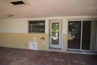 909 NE 12th Avenue #B, Pompano Beach, FL 33060 - Photo 1