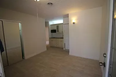 909 NE 12th Avenue #B, Pompano Beach, FL 33060 - Photo 5