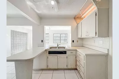 8310 NW 59th Court, Tamarac, FL 33321 - Photo 13