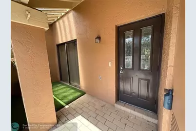 2043 NW 45 Avenue, Coconut Creek, FL 33066 - Photo 3