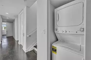 61 Isle of Venice Dr, Fort Lauderdale, FL 33301 - Photo 25