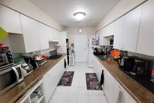 1045 NE 135th St, Miami, FL 33161 - Photo 9