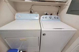 1045 NE 135th St, Miami, FL 33161 - Photo 15