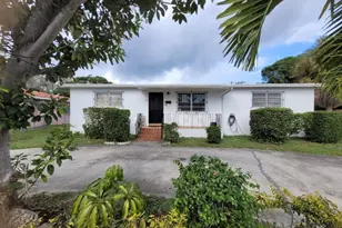 1045 NE 135th St, Miami, FL 33161 - Photo 3