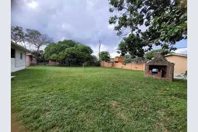 1045 NE 135th Street, Miami, FL 33161 - Photo 17