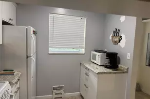 3430 NW 52nd Ave, Lauderdale Lakes, FL 33319 - Photo 11