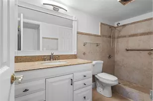 1965 SE 5th Ct, Pompano Beach, FL 33060 - Photo 17