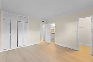 1965 SE 5th Ct, Pompano Beach, FL 33060 - Photo 15