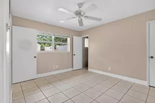 1701 NE 55th St, Fort Lauderdale, FL 33334 - Photo 11