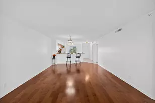 2112 S Cypress Bend Dr, Pompano Beach, FL 33069 - Photo 11