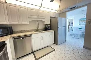 531 N Ocean Blvd, Pompano Beach, FL 33062 - Photo 13