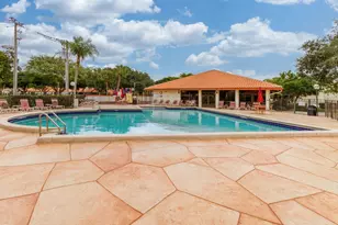 612 Freedom Ct, Deerfield Beach, FL 33442 - Photo 33