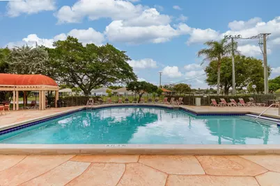 612 Freedom Court #612, Deerfield Beach, FL 33442 - Photo 31