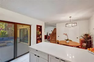 9925 NW 6th Ct, Plantation, FL 33324 - Photo 9