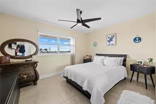 941 Crystal Lake Dr, Pompano Beach, FL 33064 - Photo 9