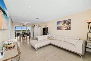 941 Crystal Lake Dr, Pompano Beach, FL 33064 - Photo 5