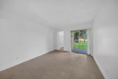 913 Meadows Circle #913, Boynton Beach, FL 33436 - Photo 13