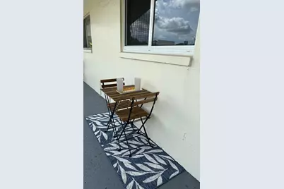 715 NW 30th Court #8, Wilton Manors, FL 33311 - Photo 11