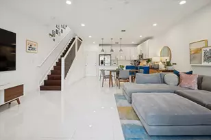 2610 NE 213th St, Miami, FL 33180 - Photo 3