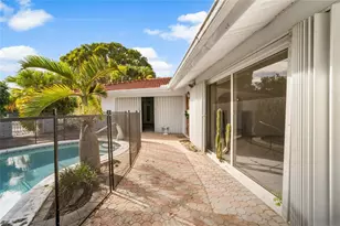 2741 NE 30th St, Fort Lauderdale, FL 33306 - Photo 13