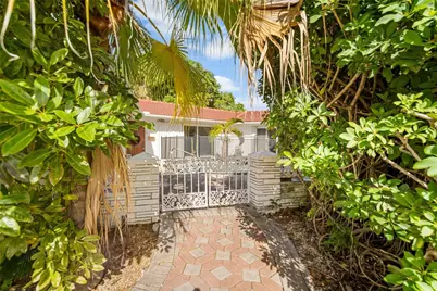 2741 NE 30th Street, Fort Lauderdale, FL 33306 - Photo 3