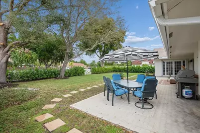 401 Barbri Lane, Davie, FL 33325 - Photo 17