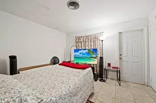 739 NE 13th Ct, Fort Lauderdale, FL 33304 - Photo 45