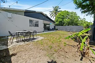 739 NE 13th Ct, Fort Lauderdale, FL 33304 - Photo 17