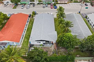 739 NE 13th Ct, Fort Lauderdale, FL 33304 - Photo 25