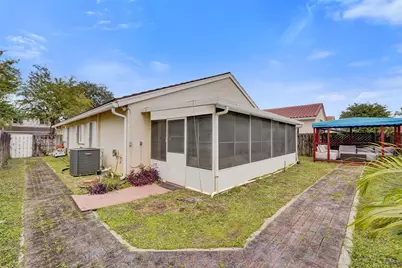 4966 SW 33rd Terrace, Hollywood, FL 33312 - Photo 57