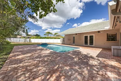 5302 NW 64th Way, Coral Springs, FL 33067 - Photo 31