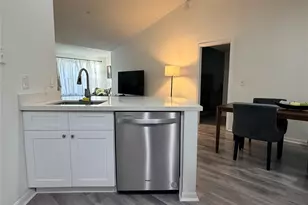 12950 Vista Isles Dr, Plantation, FL 33325 - Photo 9